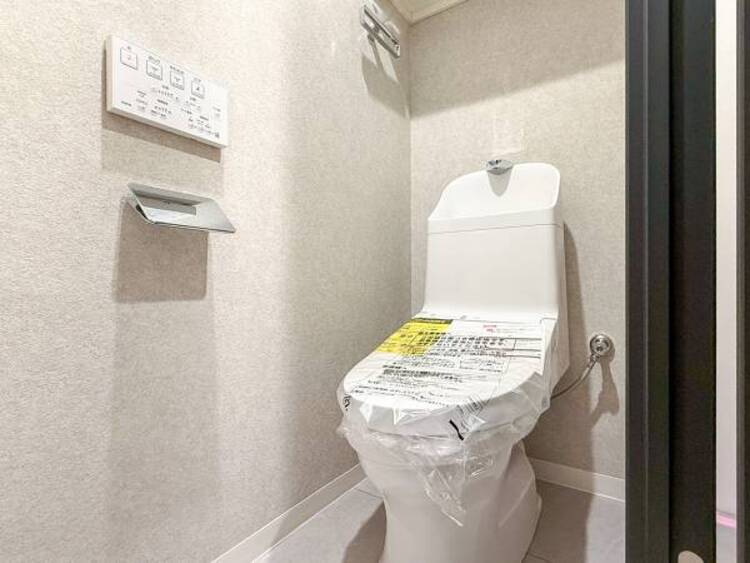 トイレ 清潔感のあるシンプルで使いやすいトイレです。