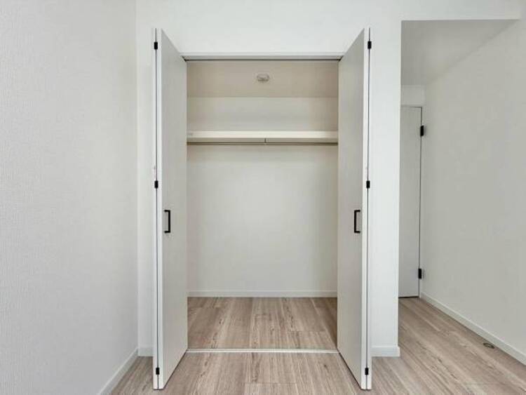 収納 各部屋に収納が充実しており、整理整頓がしやすい設計です。