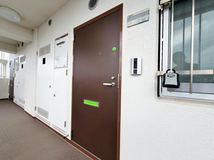 その他 清潔感のある落ち着いた雰囲気の玄関です。