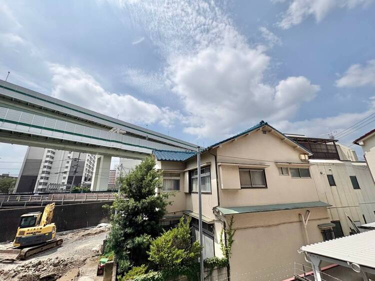 バルコニー 頬をなでる、優しい風を感じることが出来ます。