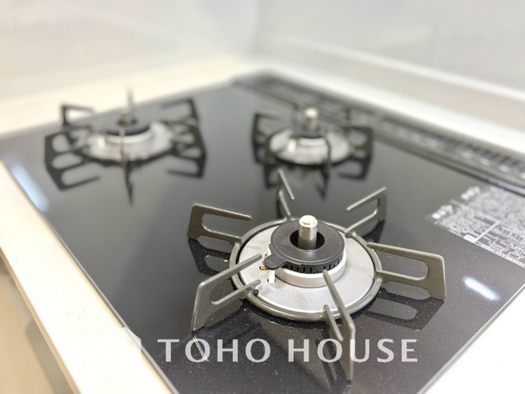 キッチン 【KITCHEN】◆家族のおはよう◆の声を笑顔で迎えてあげられるシステムキッチン。朝ごはんが楽しみでちょっと早起きしたくなるんです。