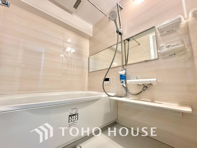 風呂 【BATHROOM】◆プライベートな空間◆simpleだからrelaxできるんです。こころもからだもキレイさっぱり。