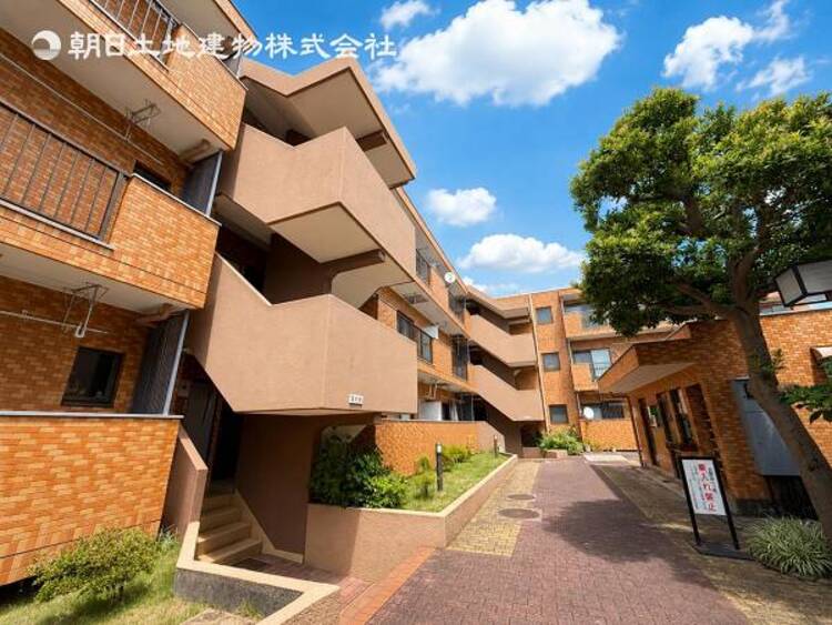 外観 月日が経つ事で「近くにあるもの」から「家の財産」となります。生活の本拠地となり新しい生活の始まり！！家族の笑顔溢れるお家は帰るのが楽しみになりそうですね。そんな未来を描く生活はこの物件から始まります！ 