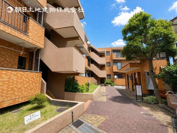 外観 陽射しと心地よい風が自慢の立地！新鮮な空気と光が広がる空間！生活を豊かにする大切なファクターです！　快適な住居がもたらす洗練された充足は生活に満足をあたえ、本当の豊かさを感じることができるでしょう！ 