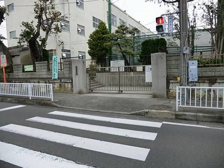 周辺 横浜市立一本松小学校まで約320ｍ
