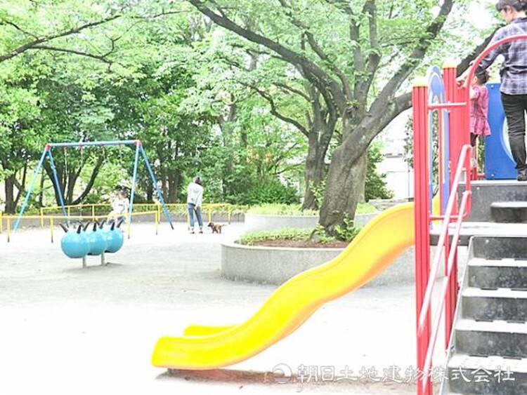 周辺 山内公園350ｍ
