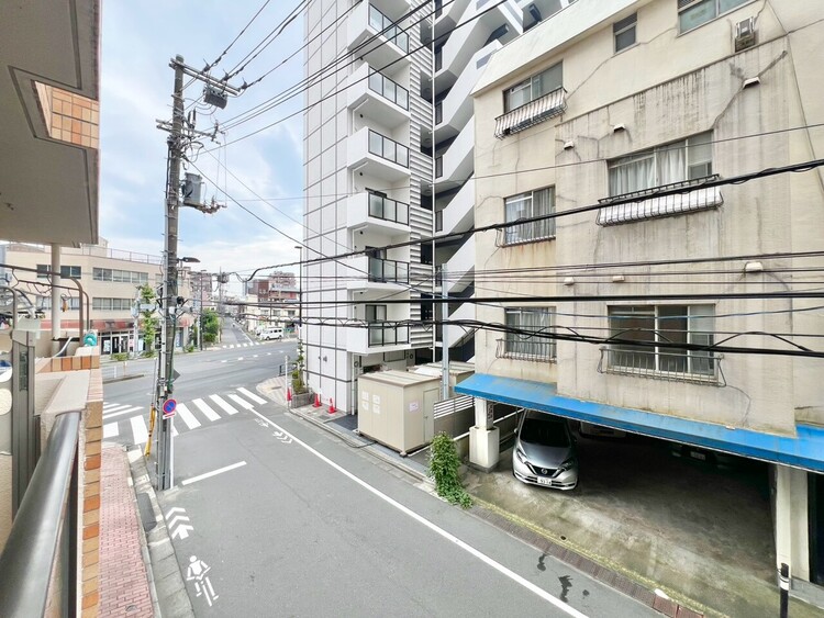 その他 眺望や窓からの景色が良いと、家で過ごす時間も快適です。