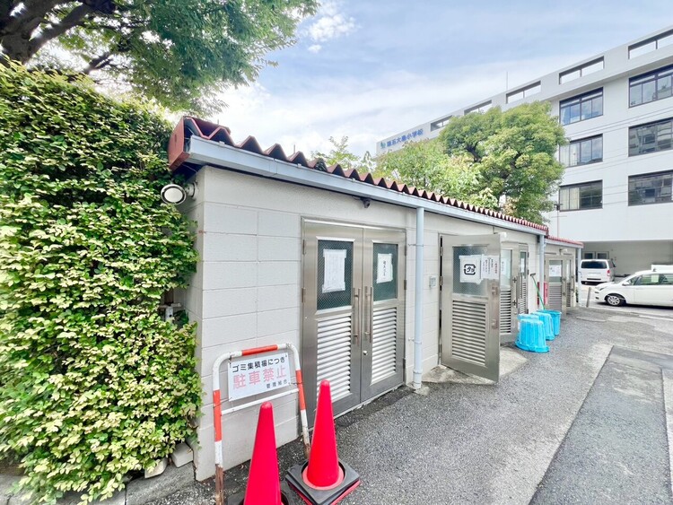 その他 ゴミ置場。綺麗に管理されております。