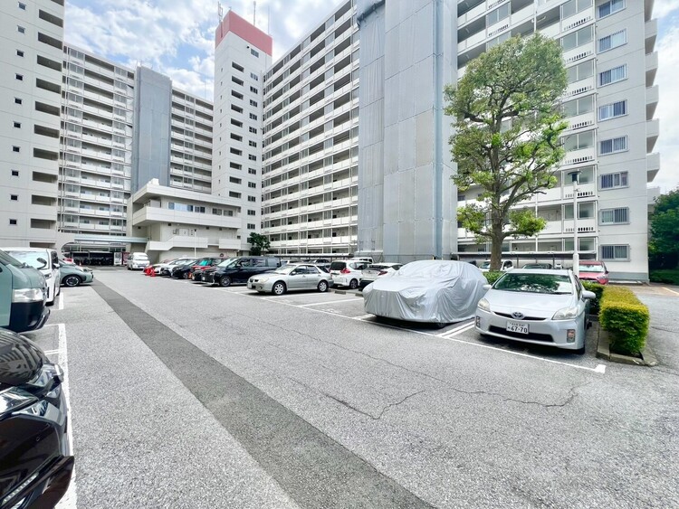 その他 駐車スペースが嬉しいですね。※空き状況は都度ご確認下さい。