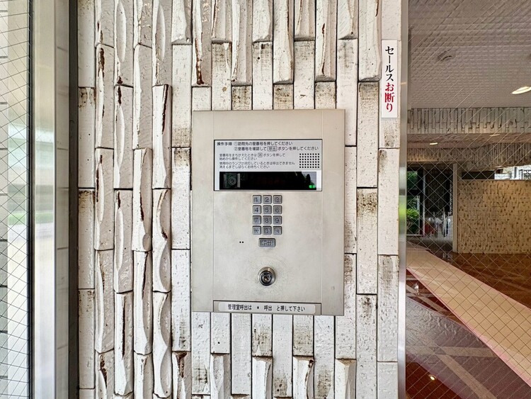 その他 誰が来てもわかる様にモニター付きインターホンを設置。