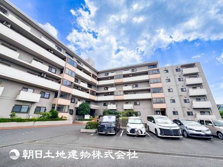外観 【外観写真】表現された空間はたくさんの光を浴び、風を感じ、暮らしの時間を豊かにしてくれます。