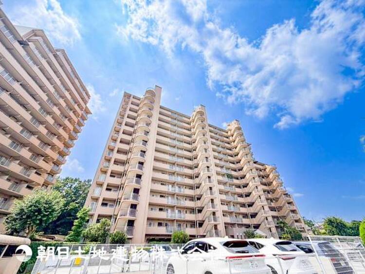 外観 将来にわたって資産価値が継続する「上質」な佇まいを目指しました。