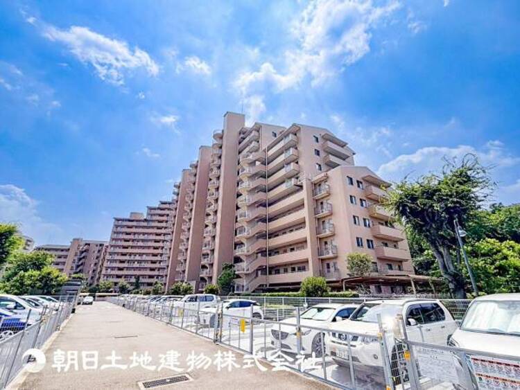 外観 大切な人とともに、心穏やかに過ごすひとときになるリビング。