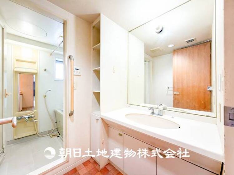 洗面 【洗面化粧台】こだわりをもった洗面台は普段の日々をファッショナブルな日々に変換してくれる力があります。