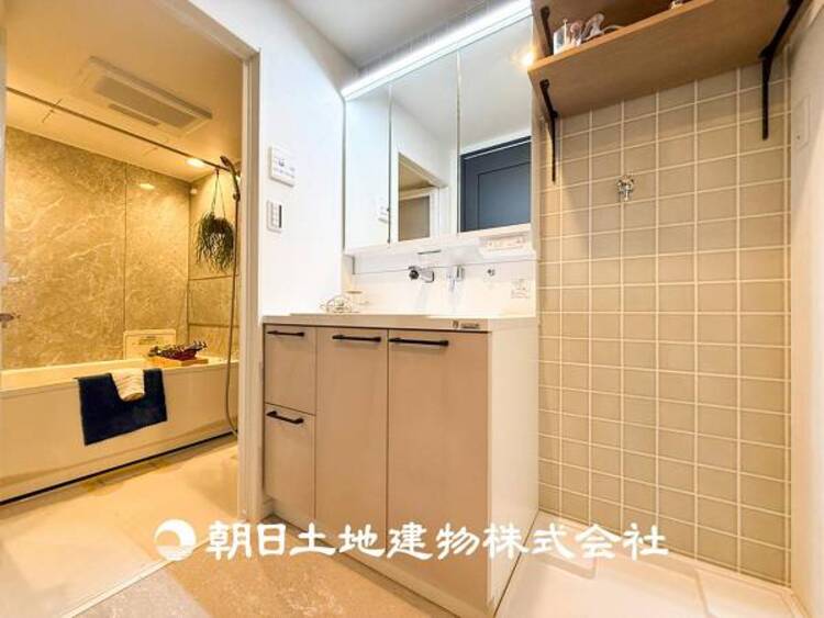 洗面 【洗面化粧台】慌ただしい1日が始まり、充実した1日の終わりを締めくくる洗面所。