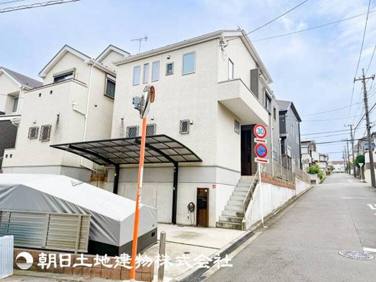 外観 【外観写真】表現された空間はたくさんの光を浴び、風を感じ、暮らしの時間を豊かにしてくれます。
