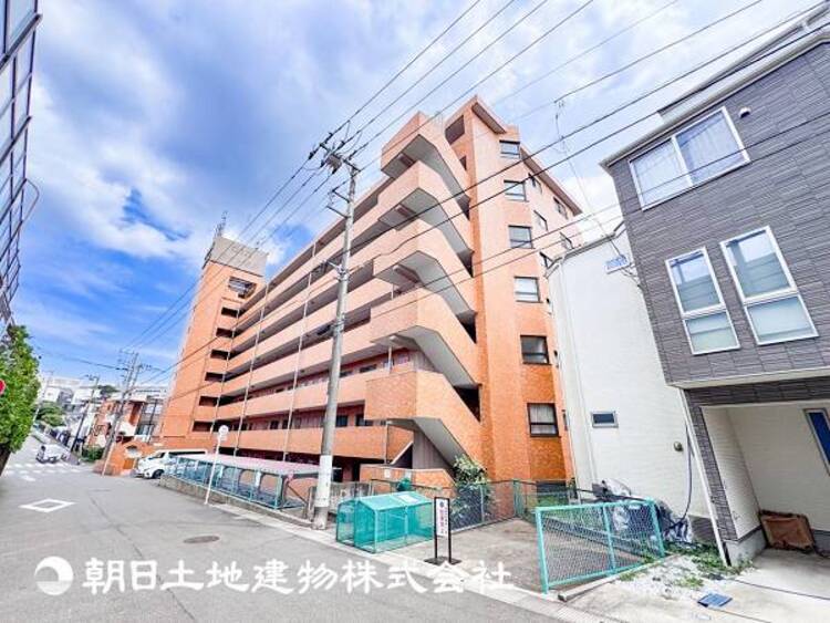 外観 【外観写真】表現された空間はたくさんの光を浴び、風を感じ、暮らしの時間を豊かにしてくれます。