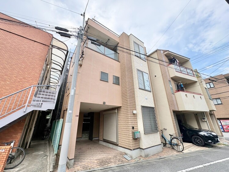 外観 資料には掲載していない情報が、現地にはたくさんあります。是非一度、現地をご確認ください。
