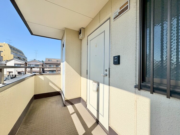 玄関 玄関を開ければ、そこは安らぎのご自宅。