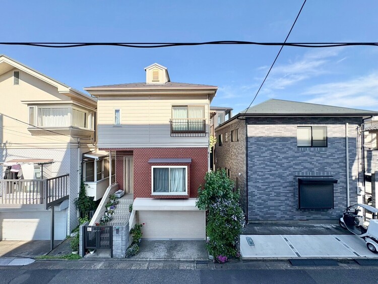 バルコニー 窓を開けると広がる青空。心をリフレッシュして日々を過ごしていきましょう。