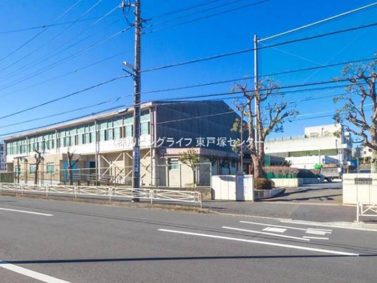 周辺 横浜市立藤の木中学校　270ｍ