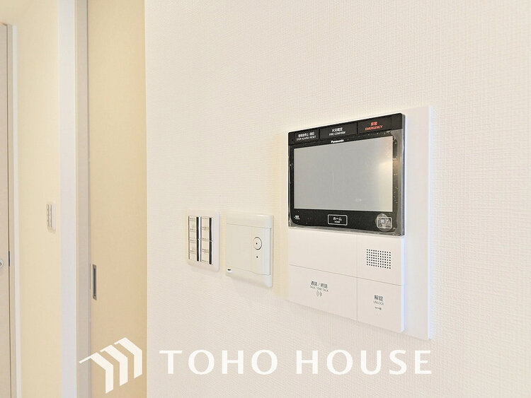 その他 来客が一目でわかるモニター付きインターホン
