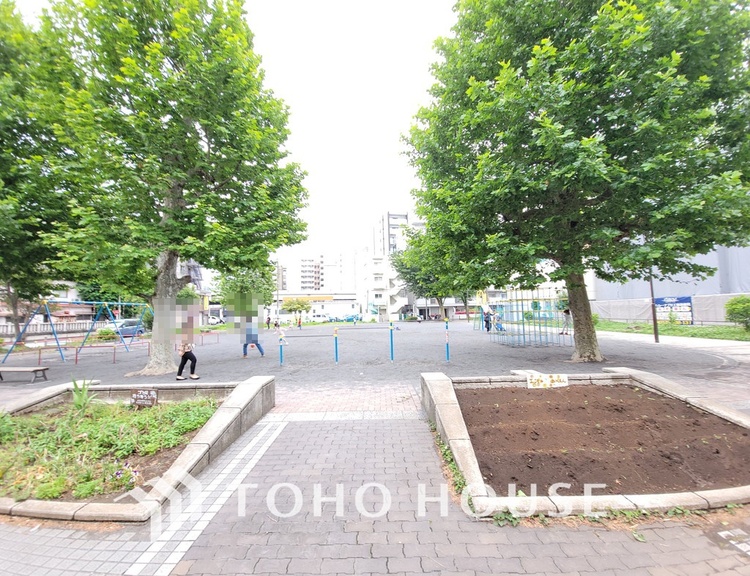 周辺 東神奈川公園　距離1200ｍ
