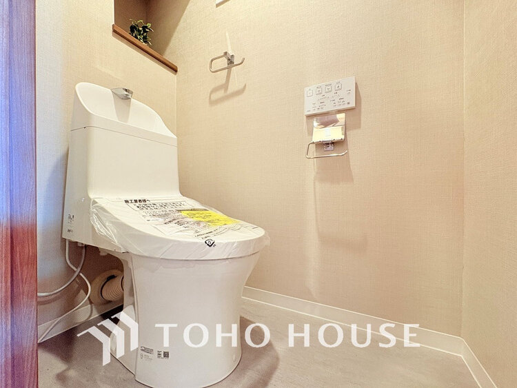 トイレ トイレには快適な温水洗浄便座付