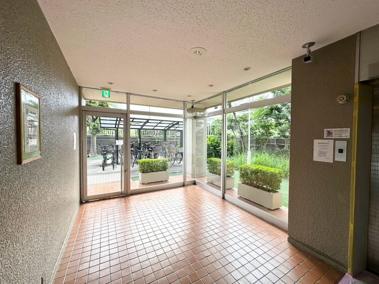 その他 館内は静寂な中が保たれており、管理が行き届いている印象を受けました。