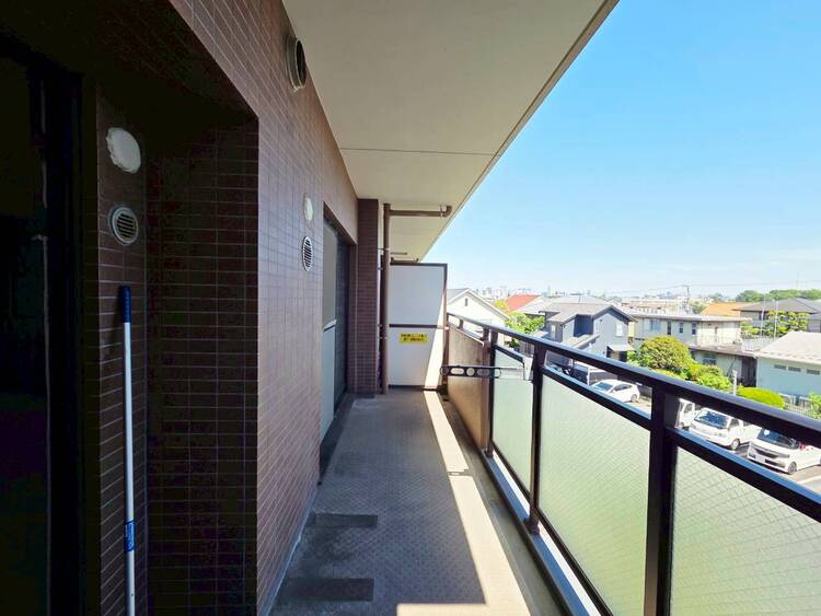 その他 朝の澄んだ空気や、夕方に吹く清々しい風を感じられるバルコニー。