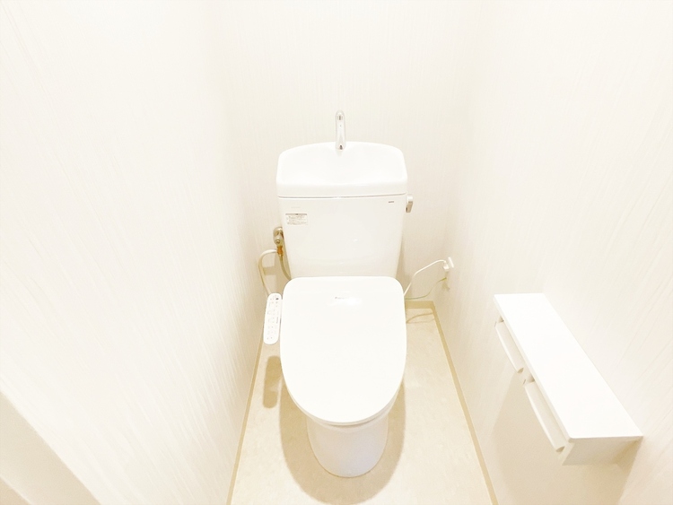 トイレ 暮らしの中のさりげないひとときの快適さにも、こだわりを、持って設備を配しております。