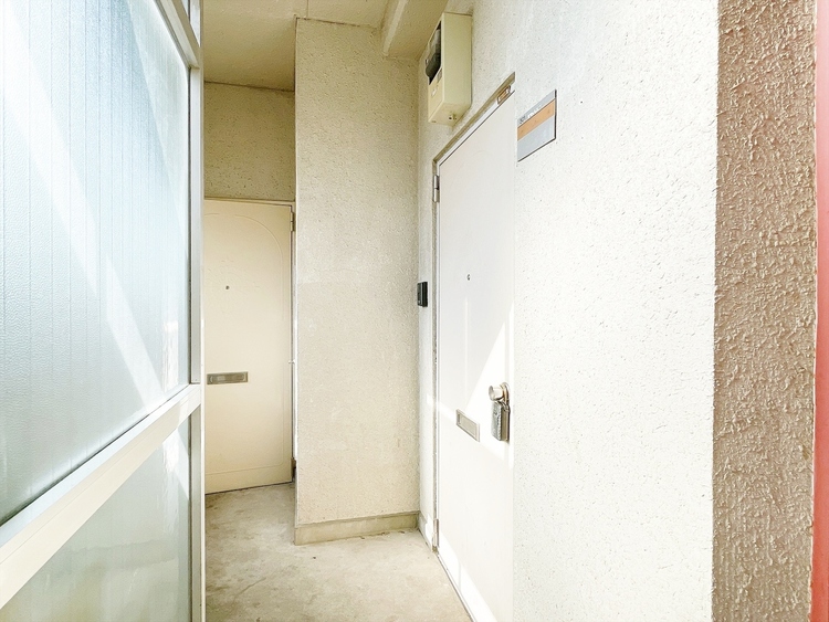 玄関 玄関を開ければ、そこは安らぎのご自宅。