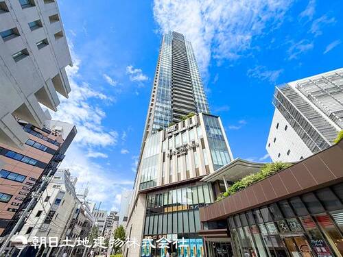 【安心を買うなら、朝日土地建物へ】ザ・ヨコハマフロントタワーの画像