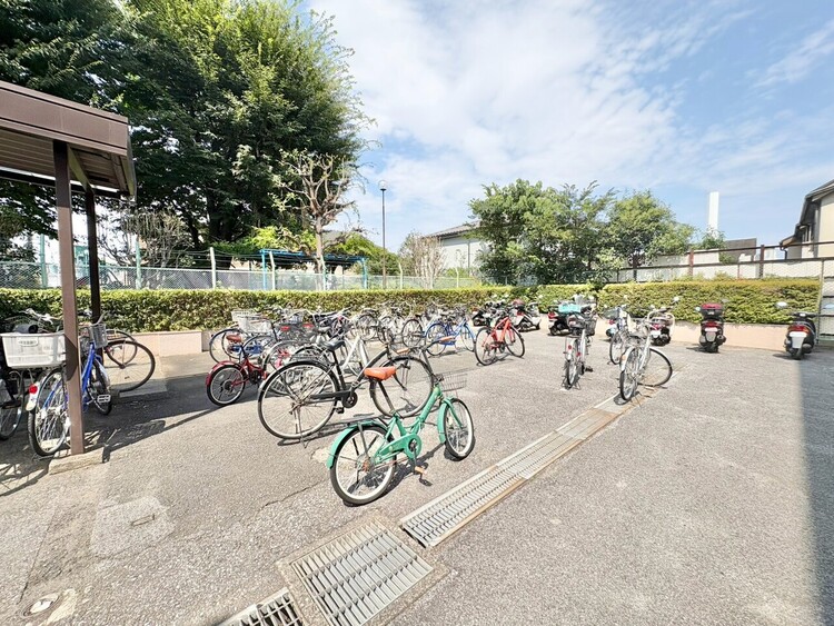 その他 駐輪場も綺麗に整頓されています。※空き状況は都度ご確認下さい。