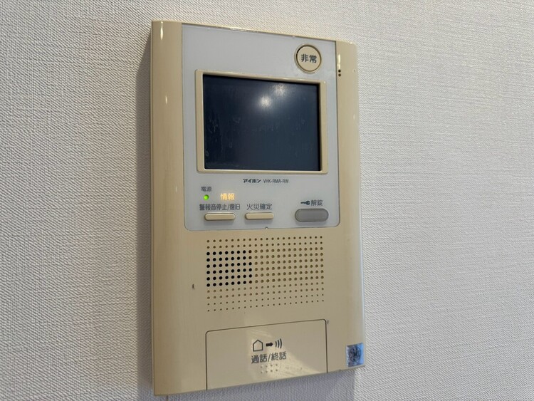 その他 誰が来てもわかる様にモニター付きインターホンを設置。