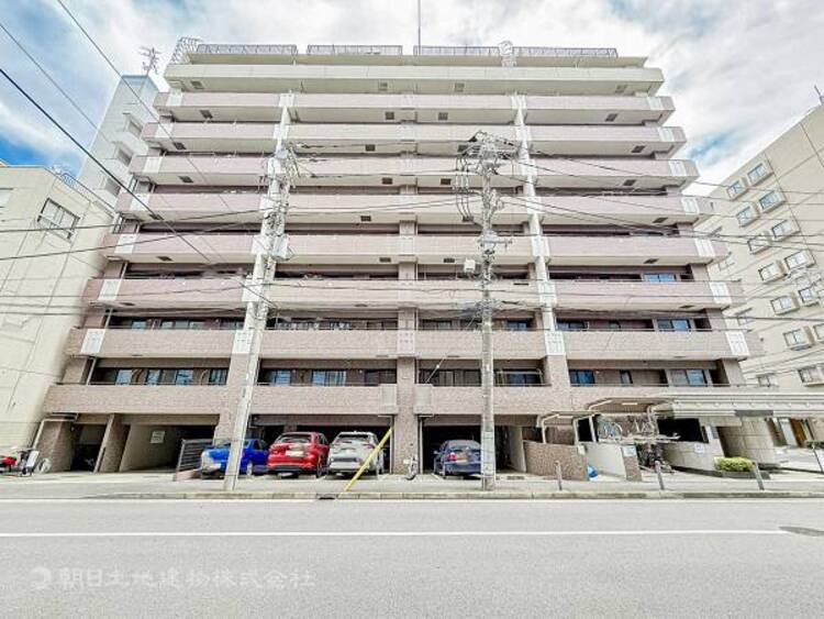 外観 落ち着いた街並みと緑の潤いを感じる住環境です！！魅力的です！穏やかな毎日をゆったり楽しめそうです！！周辺の雰囲気や生活動線も住まい選びの大切なポイントです。ご案内時に街の魅力もご確認ください！ 