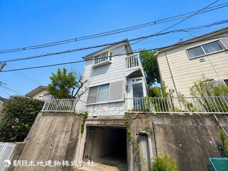 外観 リビングにはみんなが集い、食事や楽しい会話が始まる。