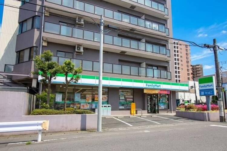 周辺 ファミリーマート 相模原淵野辺三丁目店まで約93ｍ