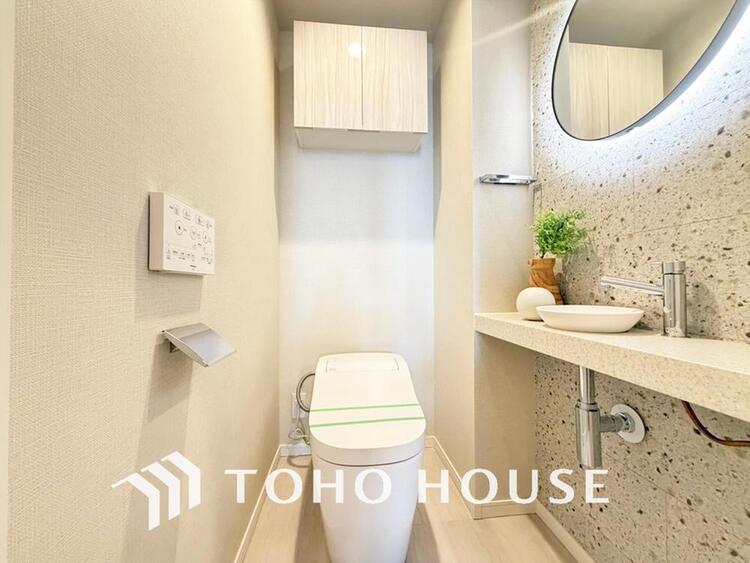 トイレ トイレには快適な温水洗浄便座付