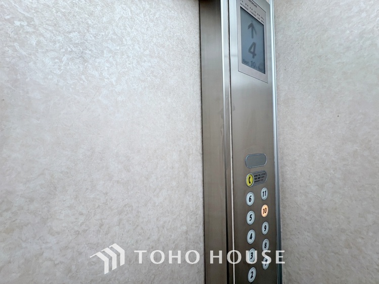 トイレ 【toilet】トイレットペーパーの使用回数を減らせることです。 シャワートイレを使用すれば、洗浄して汚れを落とすことができるため、トイレットペーパーの使用を最小限にとどめることができます。