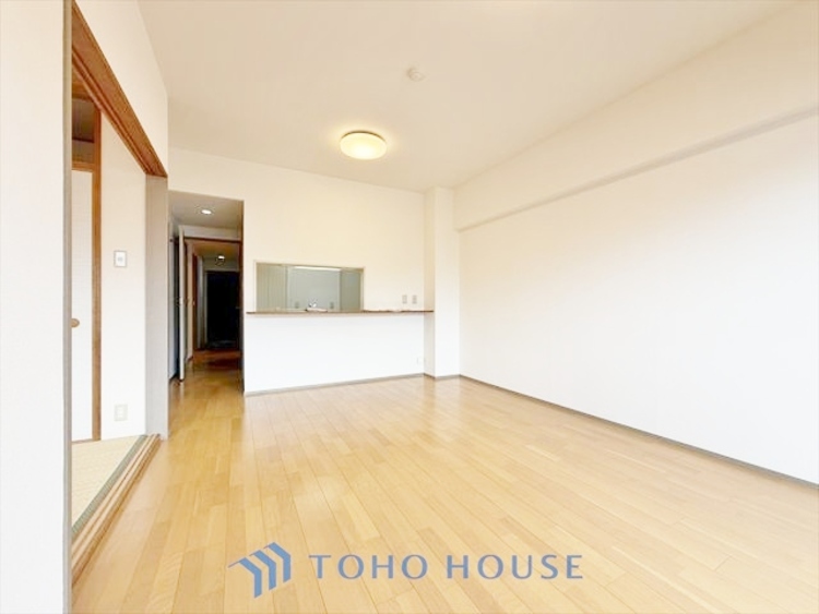 内装 【LIVING】◆Sunshine◆光が燦々と入り、いるだけで気持ちいい。「開放的でゆとりあるお部屋です。」