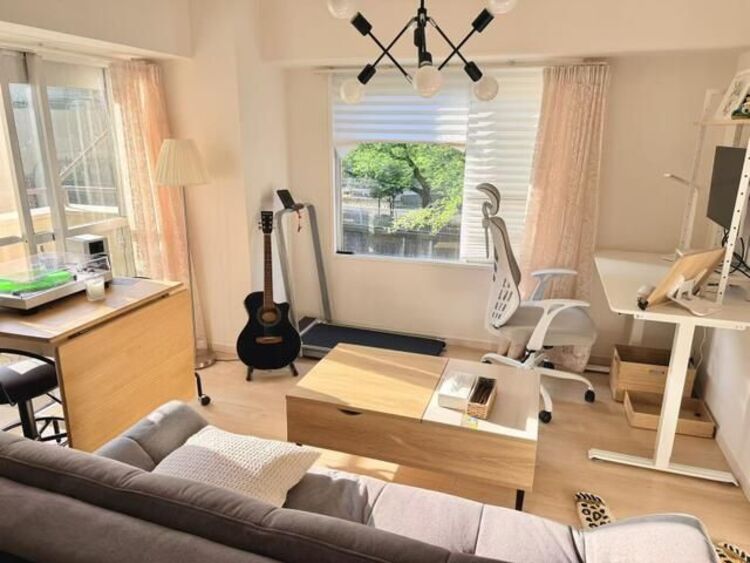 内装 【living room】◆陽光◆が差し込む。この開放的なLDKに家族の笑顔が集う。家族が一緒に過ごす空間は明るく、そして居心地よく。