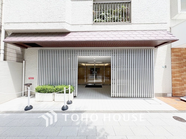 その他 【ENTRANCE】◆そびえ立つ◆我が家のシンボル。遠くの空が赤く染まる夕べが待ち遠しい。