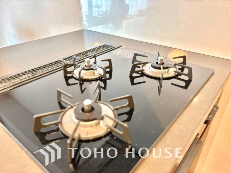 キッチン 【KITCHEN】◆家族のおはよう◆の声を笑顔で迎えてあげられるシステムキッチン。朝ごはんが楽しみでちょっと早起きしたくなるんです。