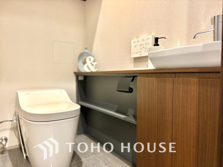 トイレ 【TOILET】◆快適◆な生活に不可欠。節水型の高性能トイレを新設。