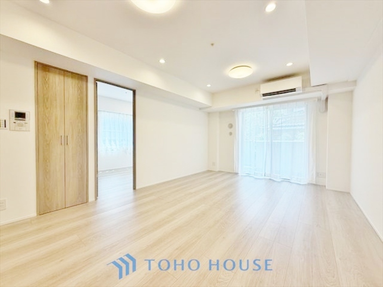 内装 【LIVING】◆Sunshine◆光が燦々と入り、いるだけで気持ちいい。「開放的でゆとりあるお部屋です。」