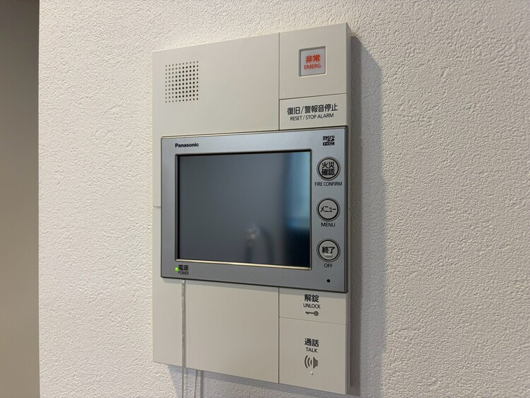 その他 誰が来てもわかる様にモニター付きインターホンを設置。