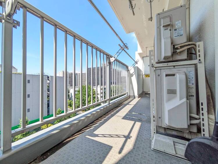 その他 朝の澄んだ空気や、夕方に吹く清々しい風を感じられるバルコニー。