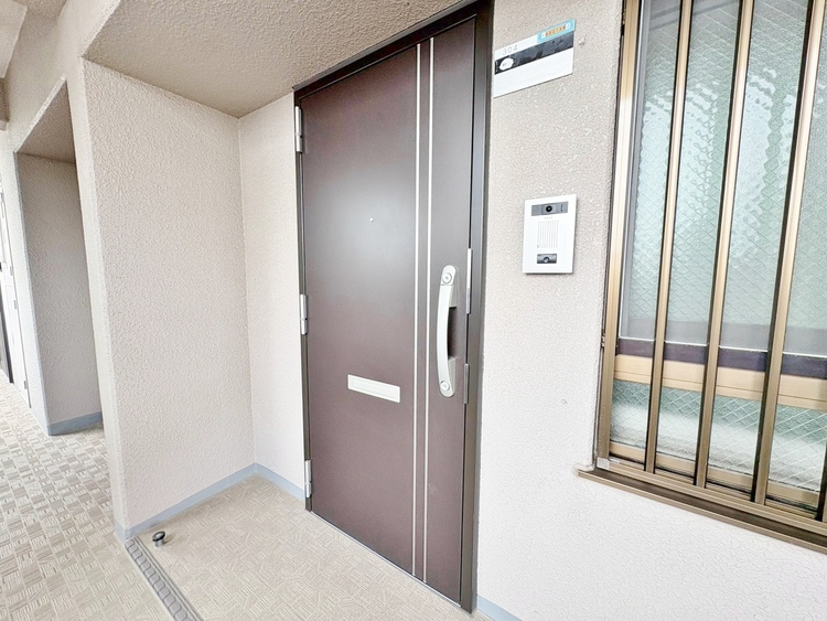 玄関 玄関を開ければ、そこは安らぎのご自宅。