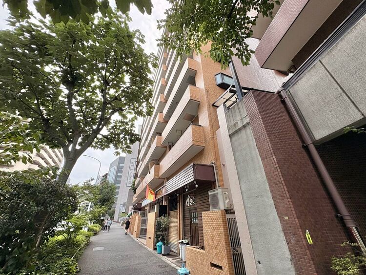 外観 現地に足をお運びいただいた際には、周辺散策などをお勧めいたします。